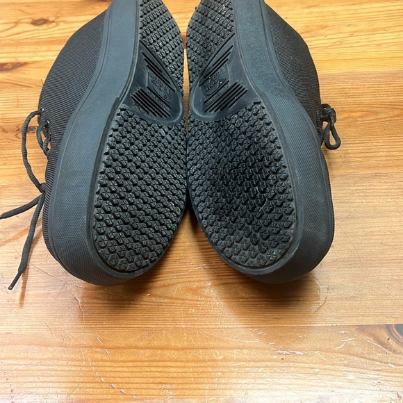 Avenger Black Sneakers Low-Top Canvas - Picture 10 of 12